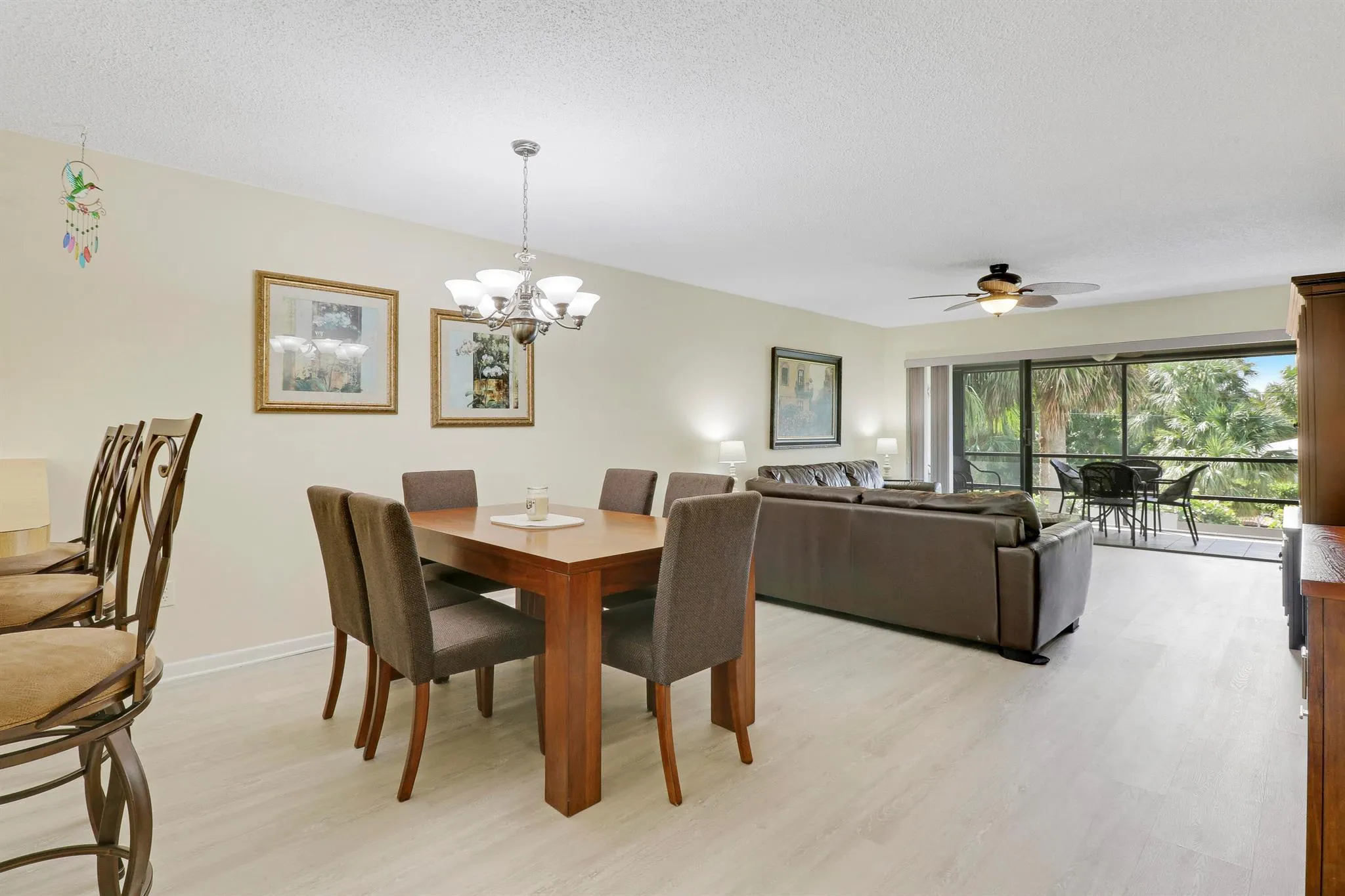 1600 NE Dixie Highway, #10-203