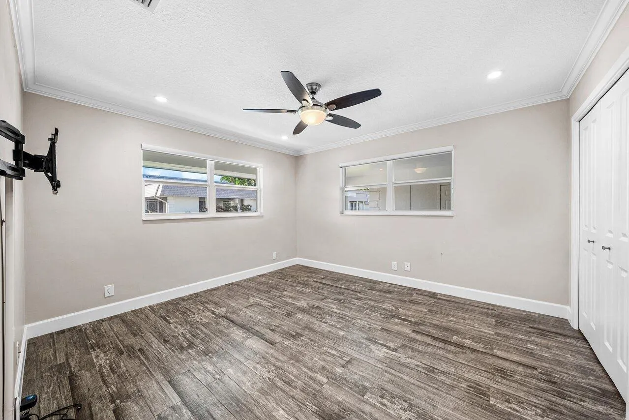 401 French Royale Circle