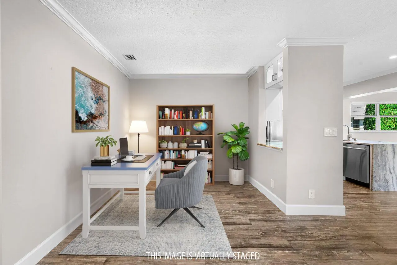 401 French Royale Circle