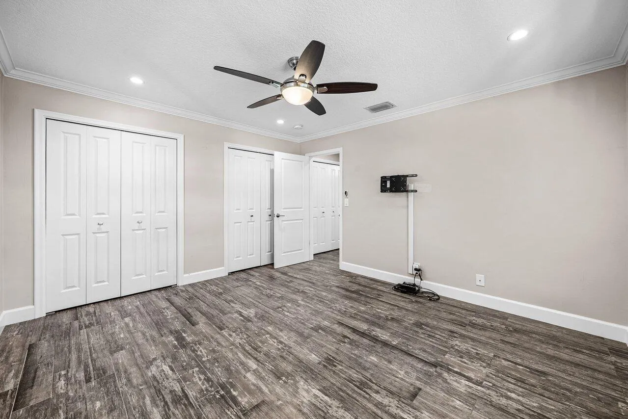 401 French Royale Circle