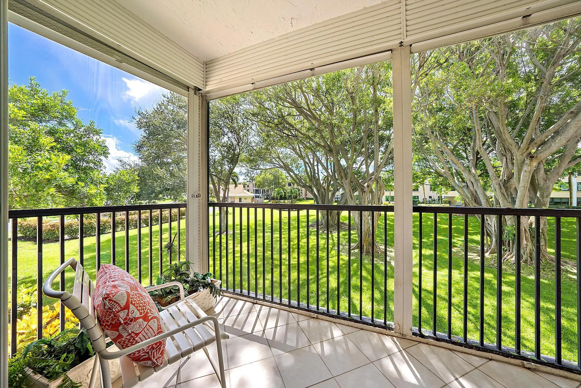 300 N A1a, #201i