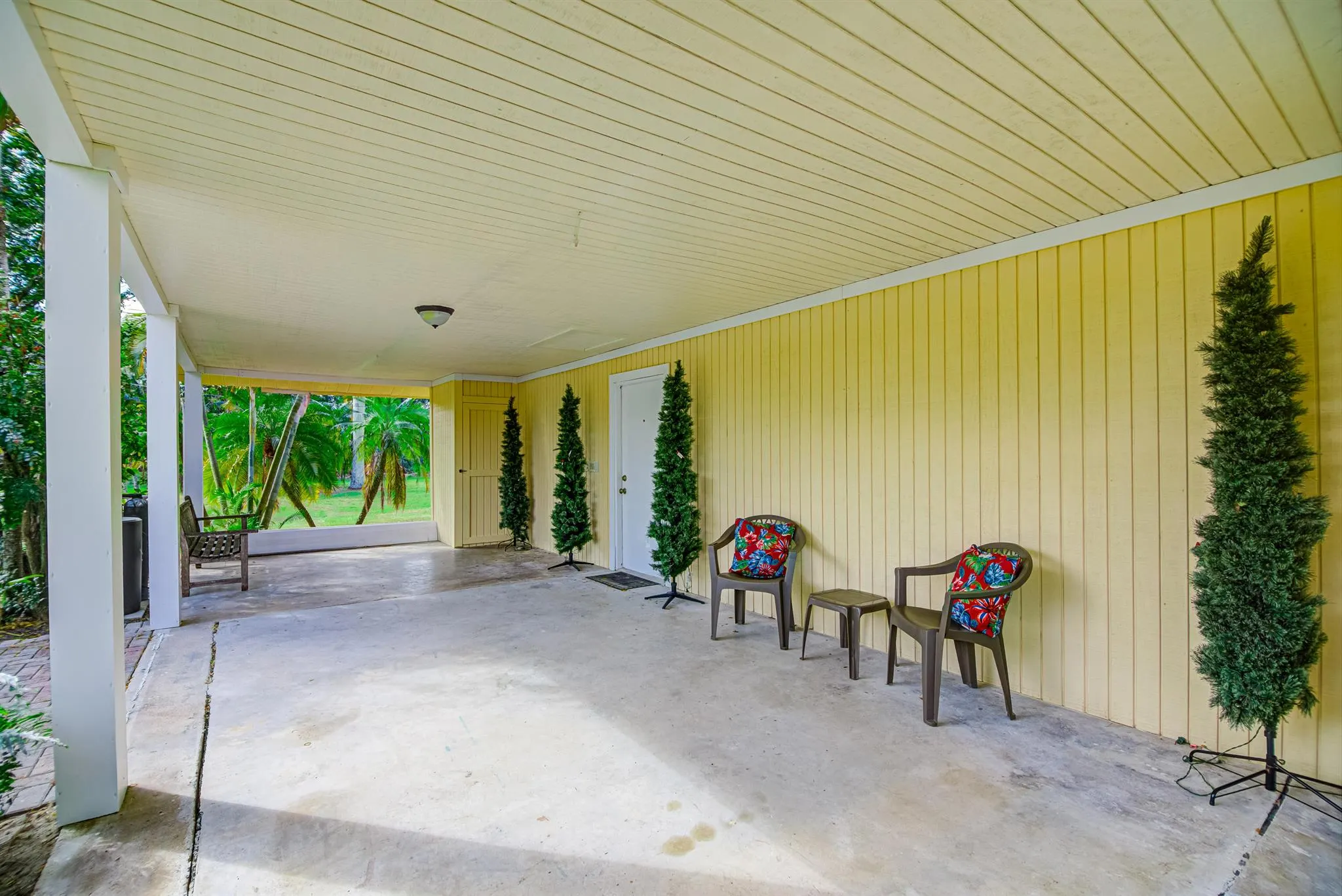 8990 Willow Sound Drive W