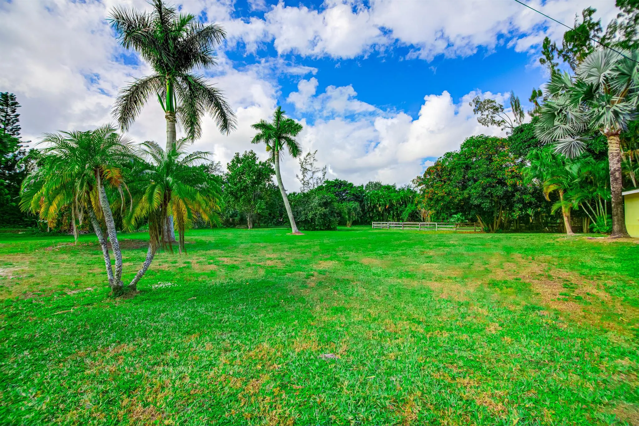 8990 Willow Sound Drive W