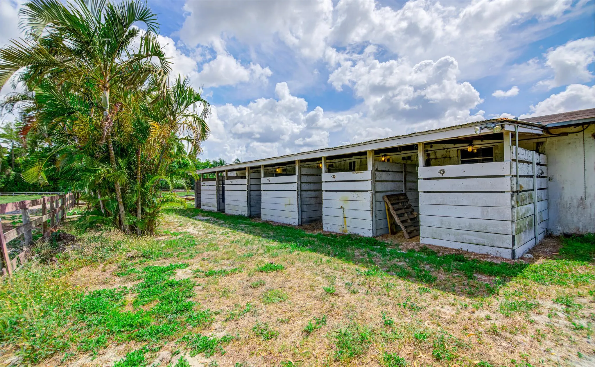 8990 Willow Sound Drive W