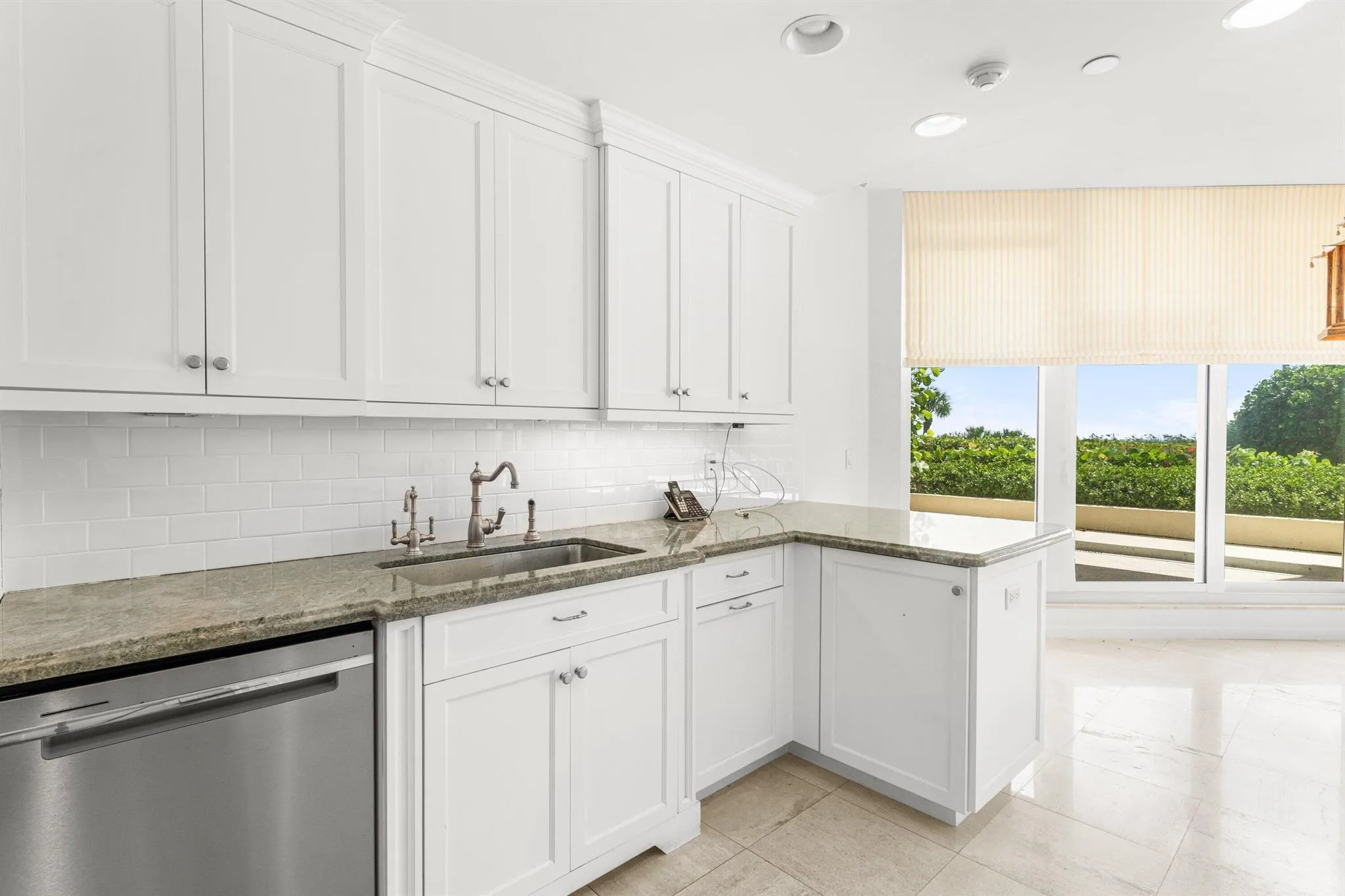 3001 SE Island Point Lane, #14