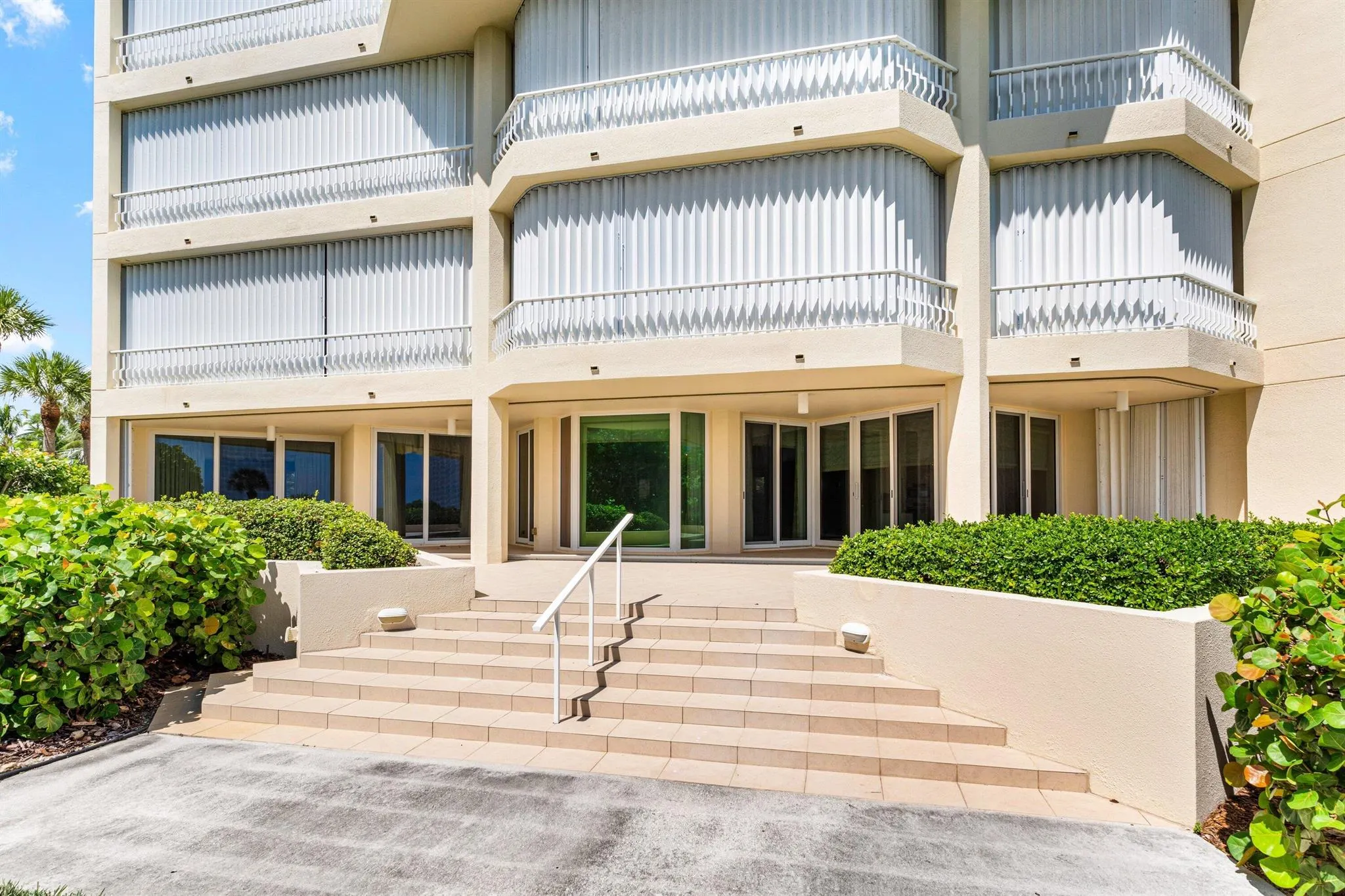 3001 SE Island Point Lane, #14