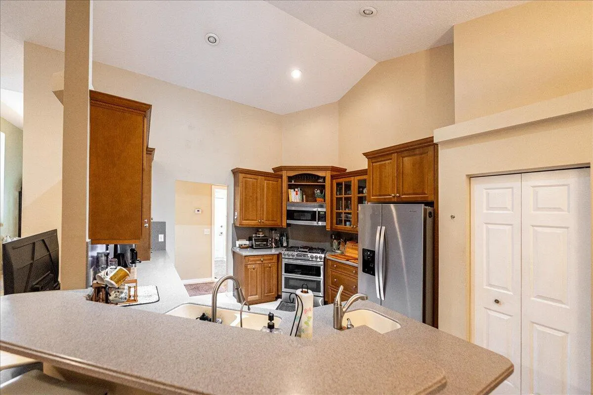 109 39th Drive