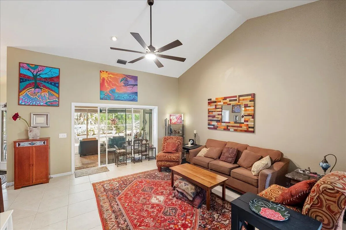 109 39th Drive