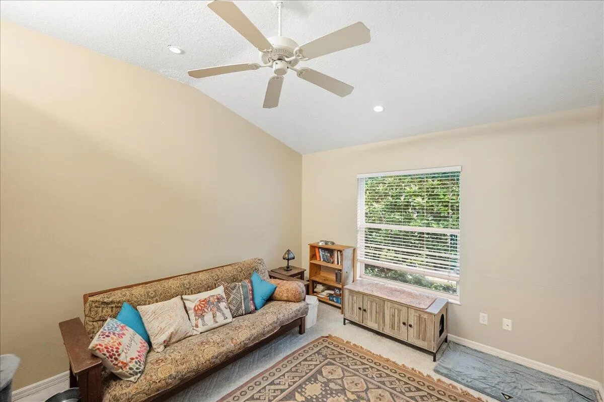 109 39th Drive