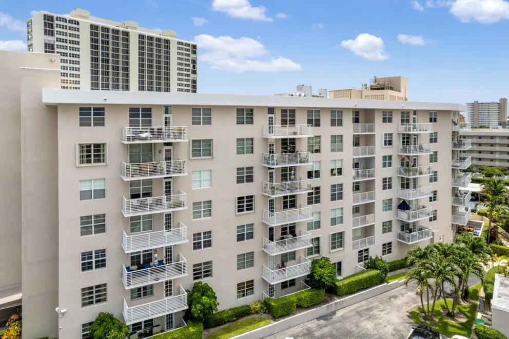 2851 S Ocean Boulevard, #7k