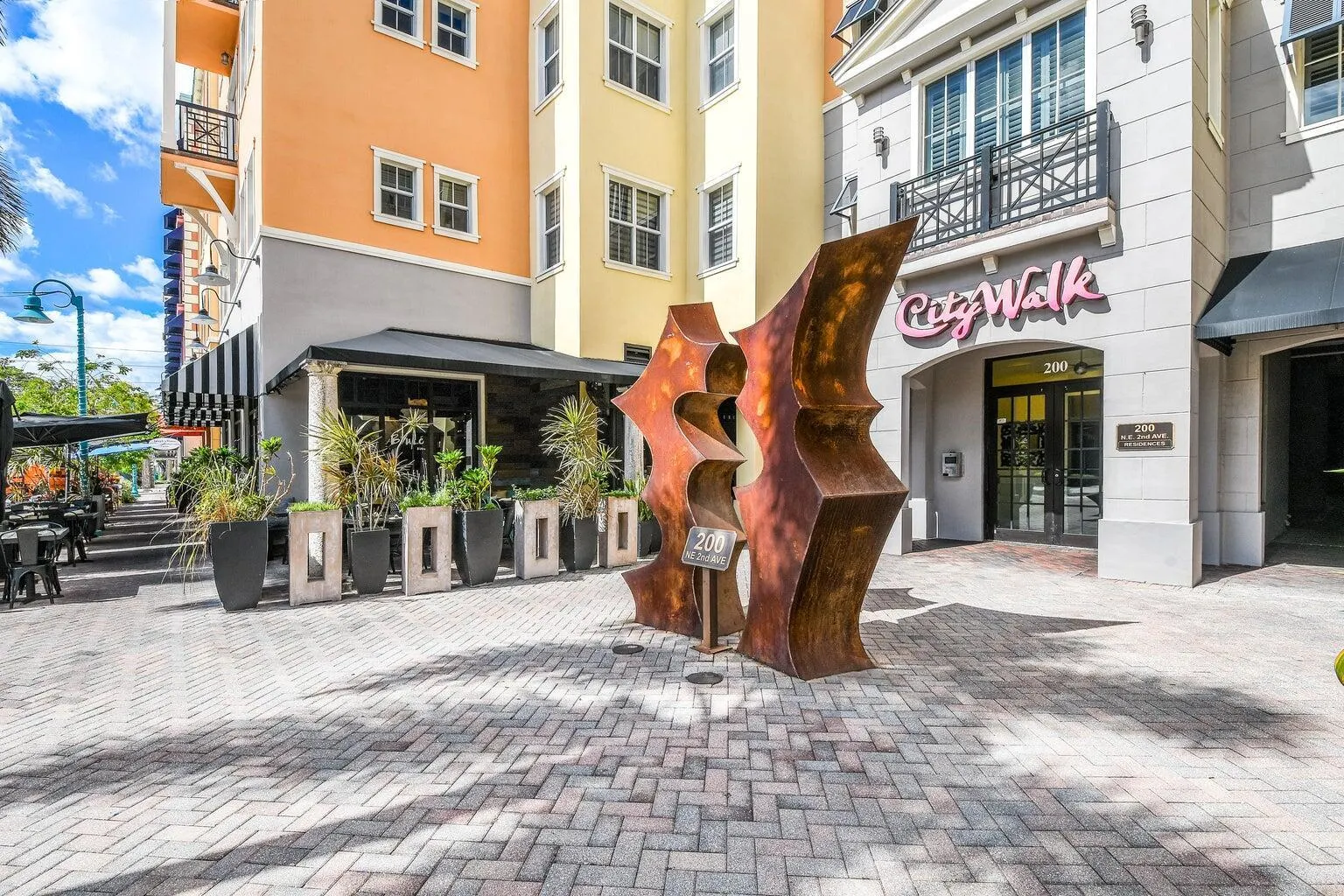 200 NE 2nd Avenue, #205