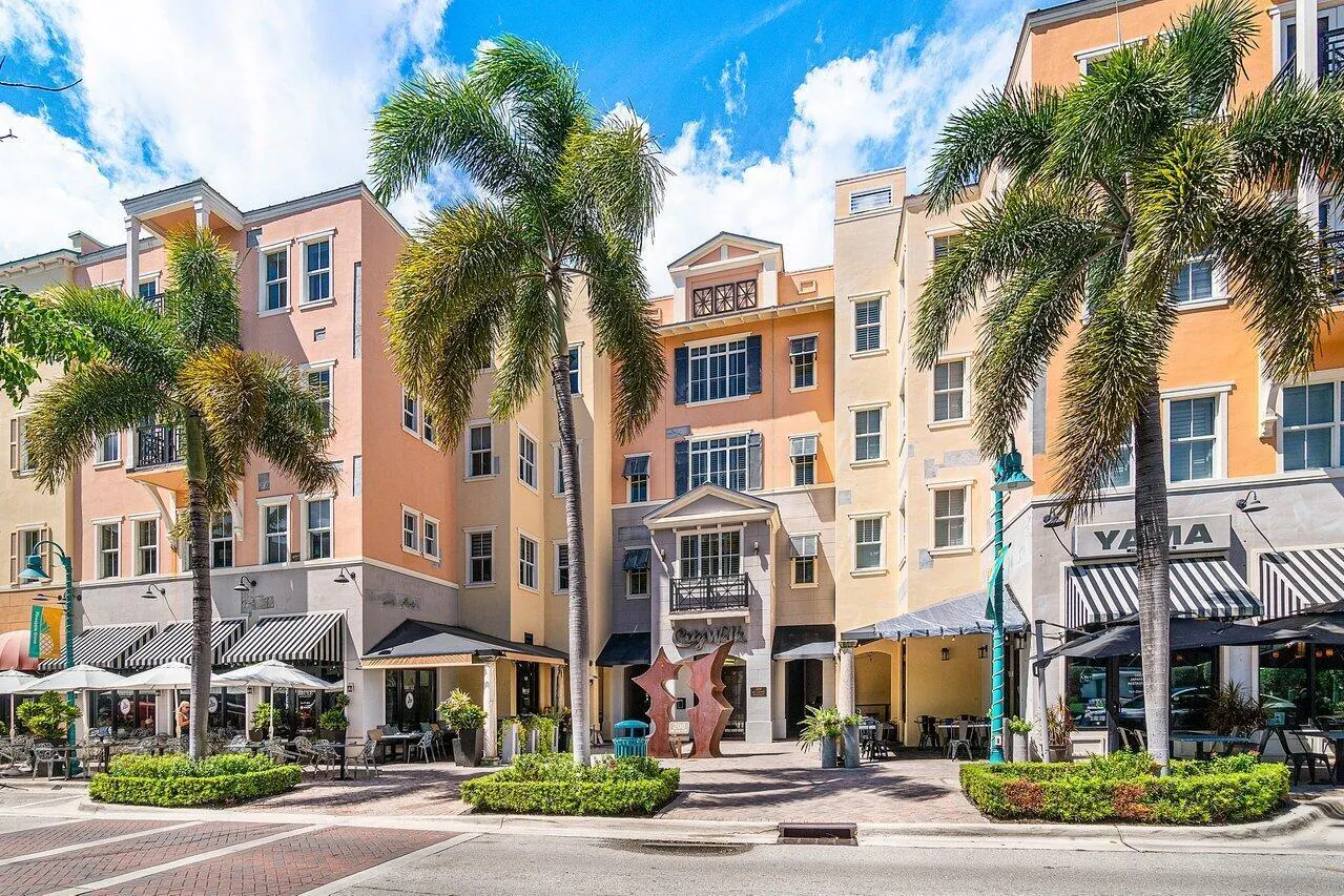 200 NE 2nd Avenue, #205