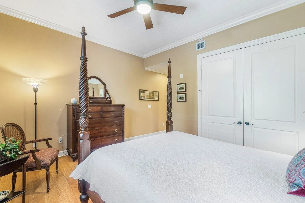 200 NE 2nd Avenue, #205