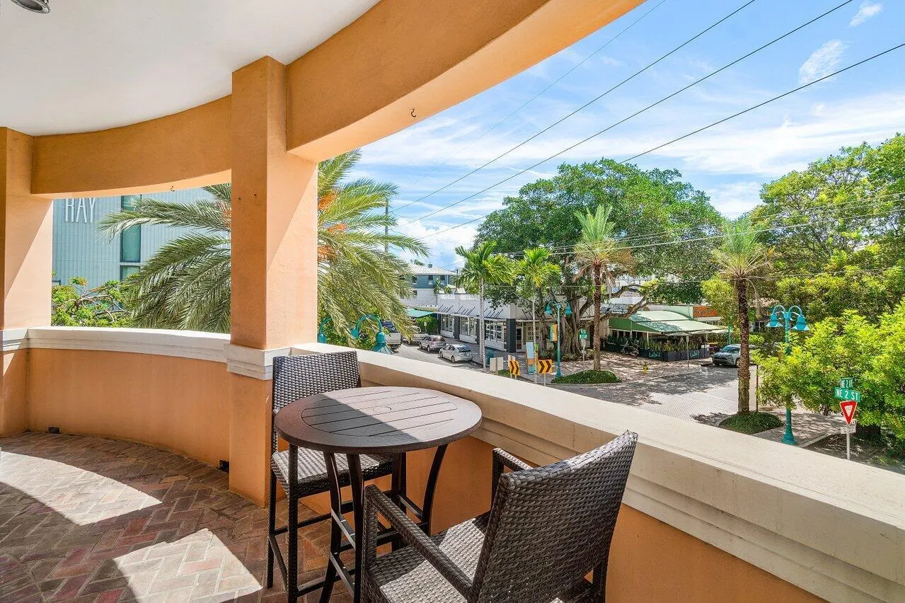 200 NE 2nd Avenue, #205