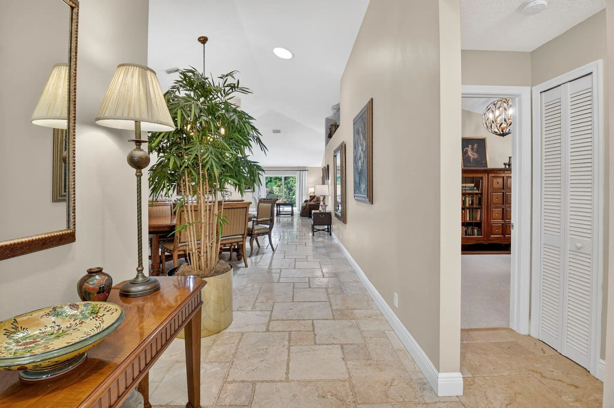 523 Canoe Point