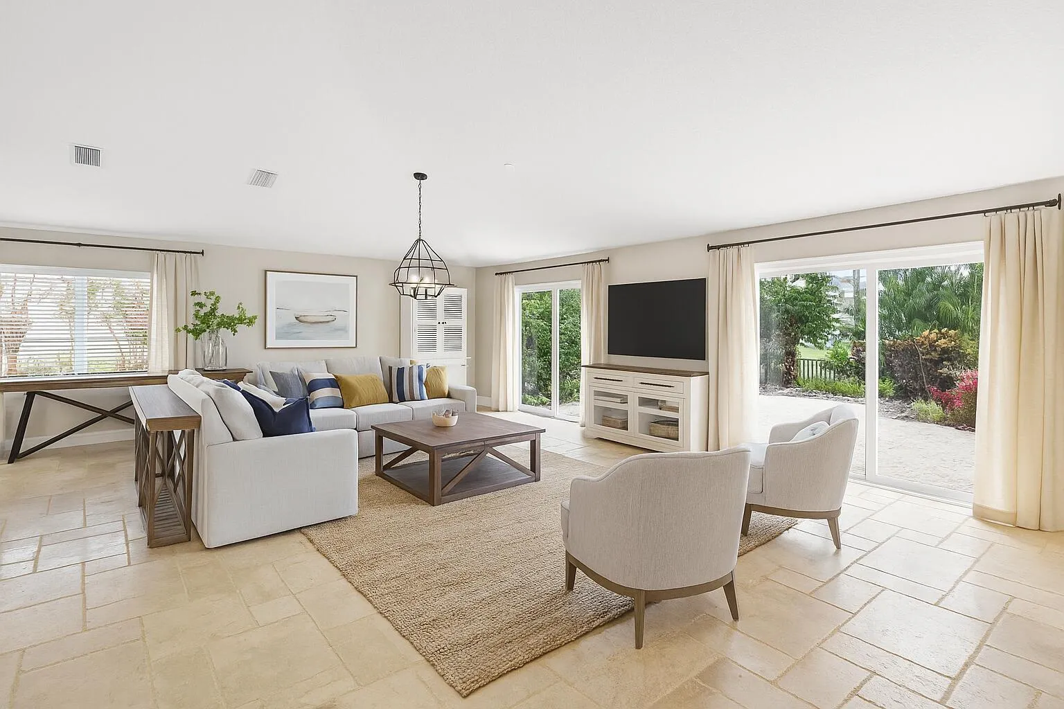 523 Canoe Point