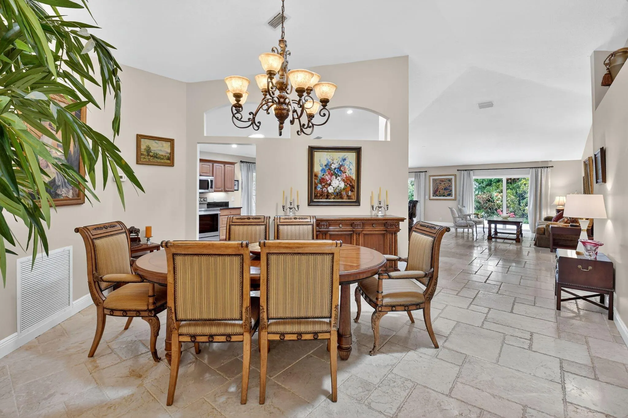 523 Canoe Point