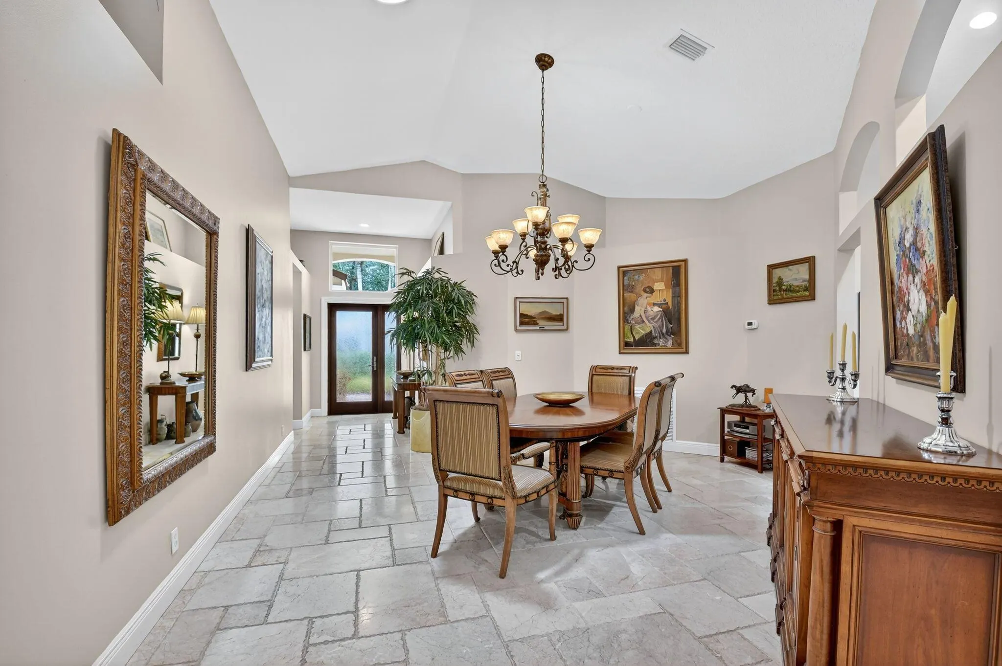523 Canoe Point