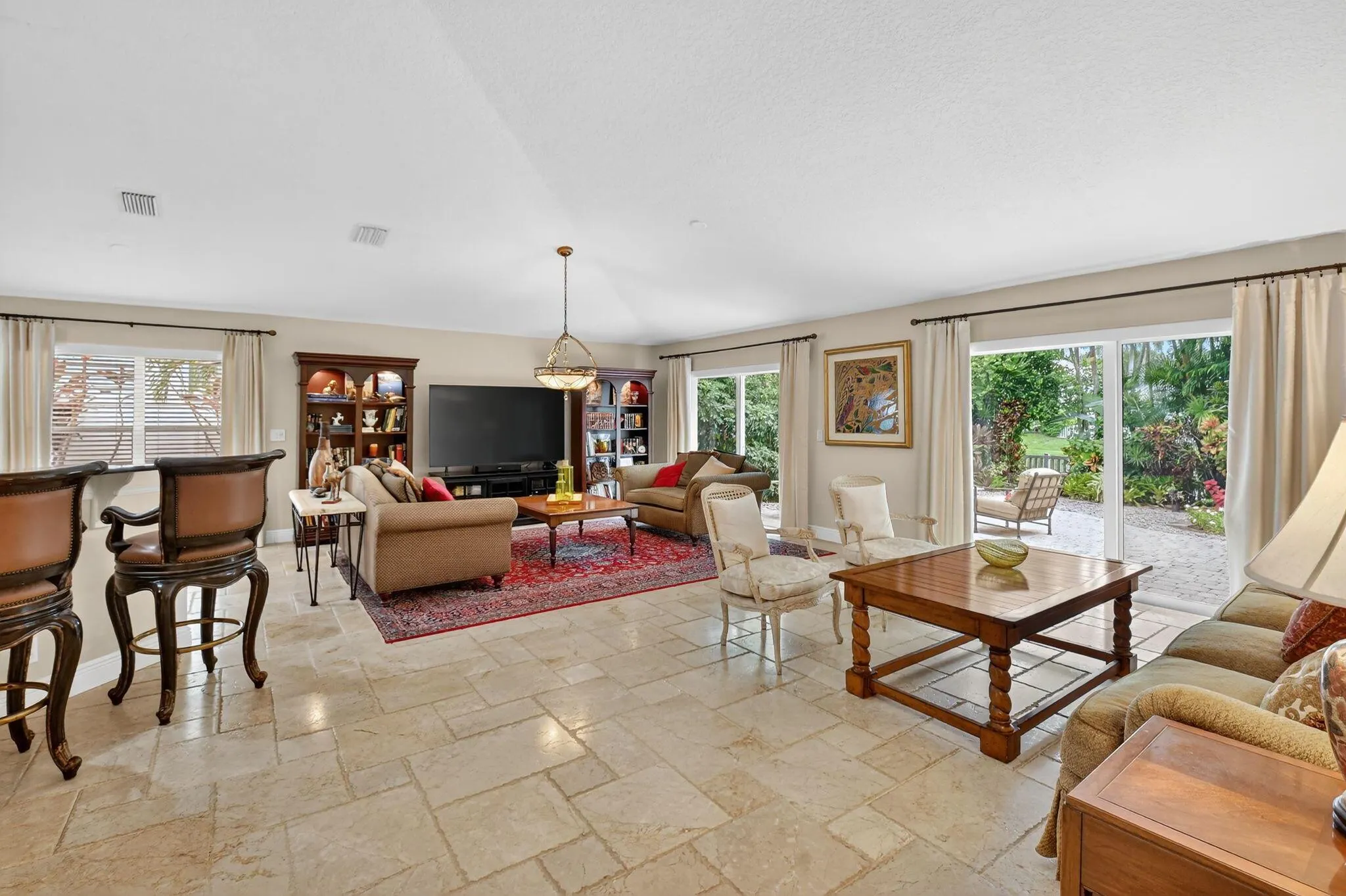 523 Canoe Point