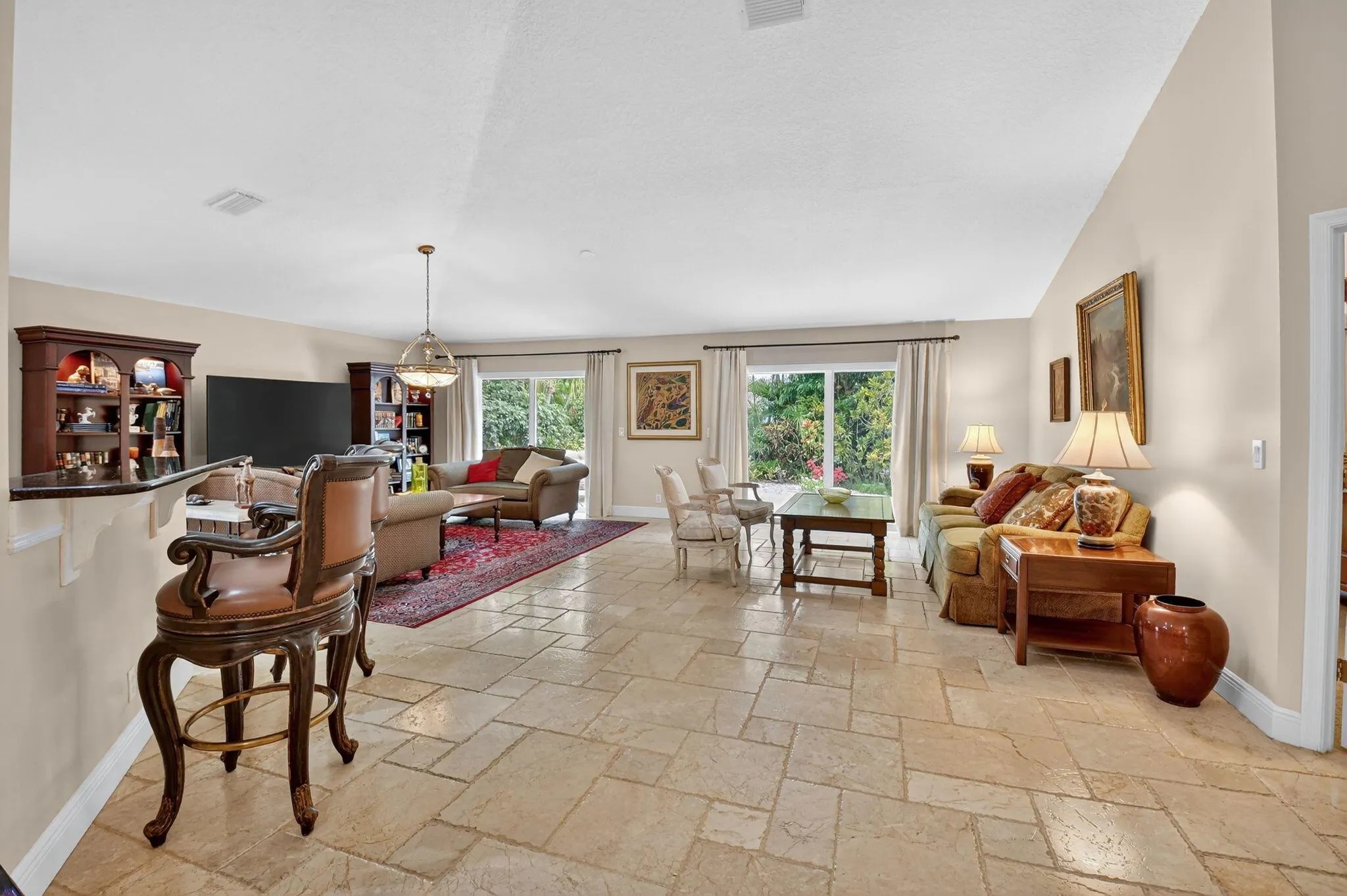 523 Canoe Point