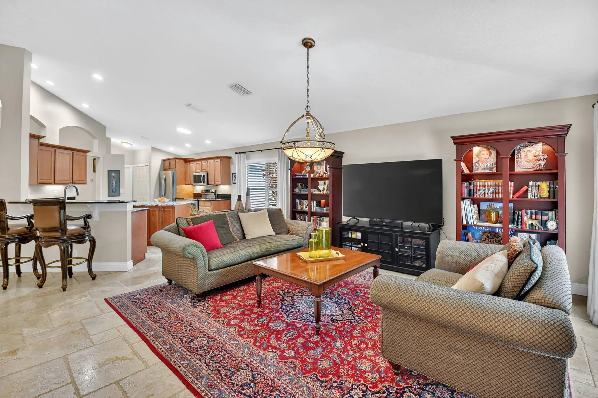 523 Canoe Point