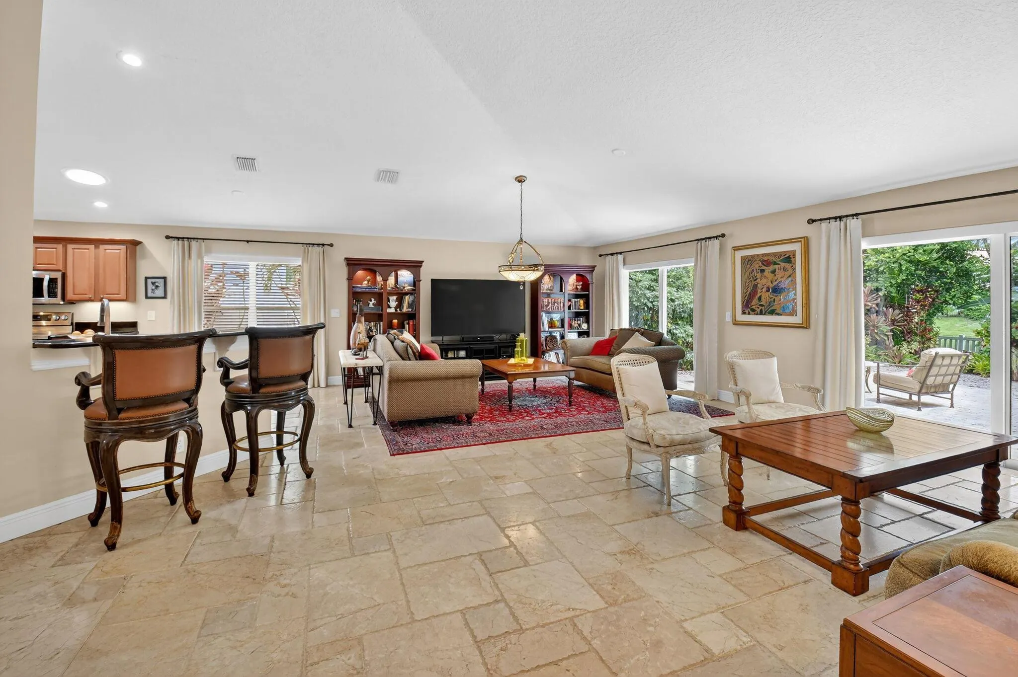 523 Canoe Point