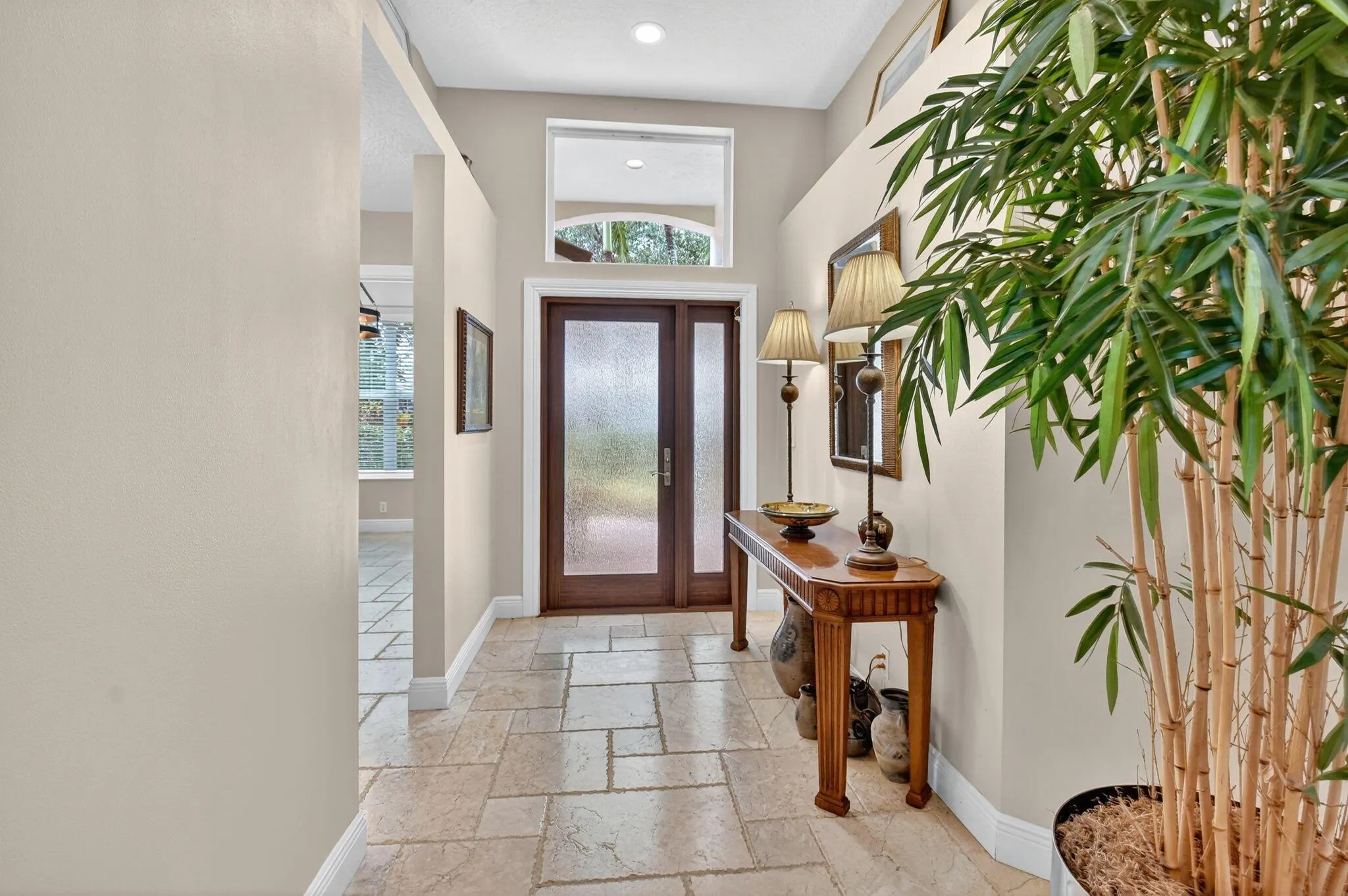 523 Canoe Point