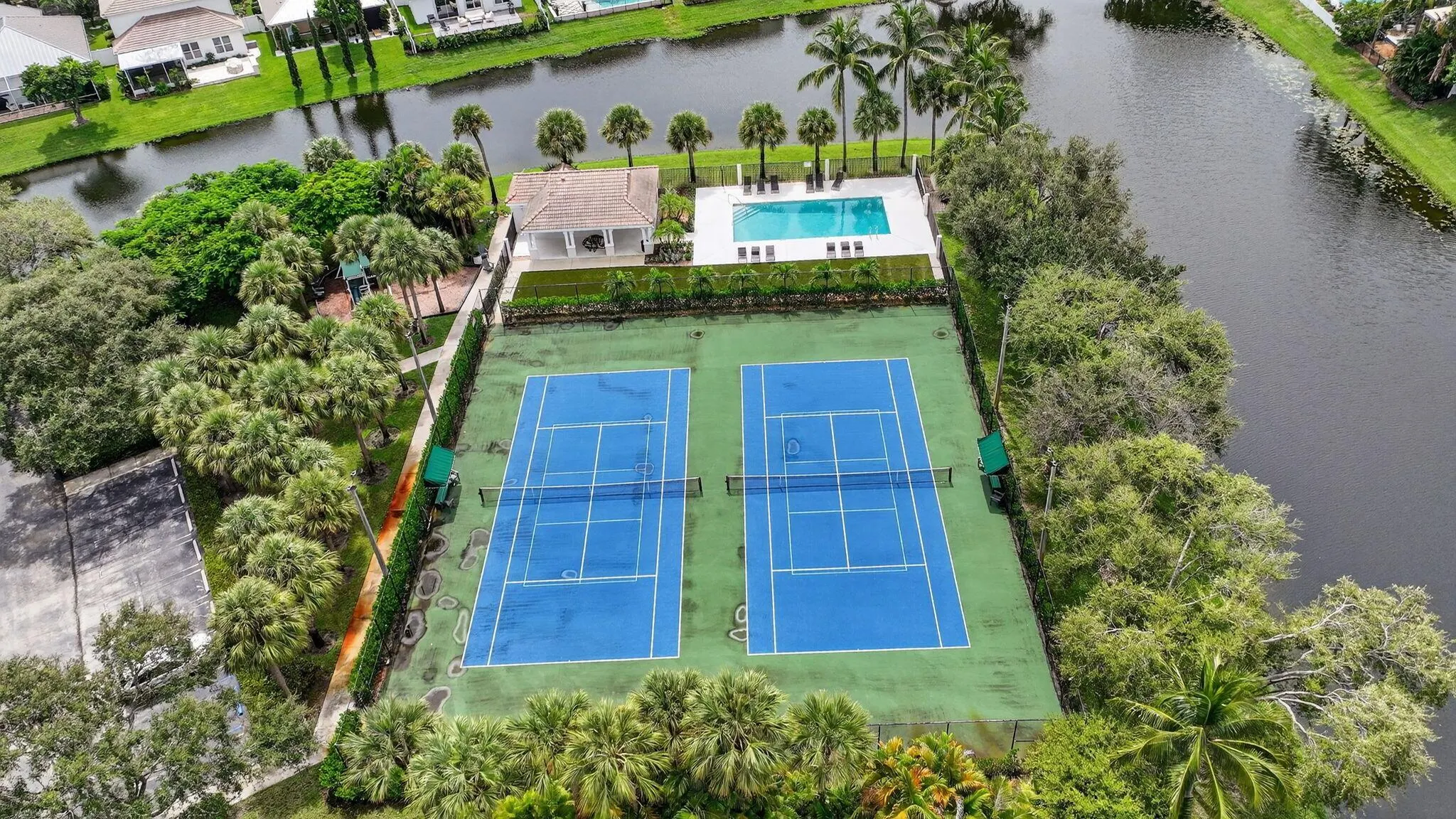 523 Canoe Point