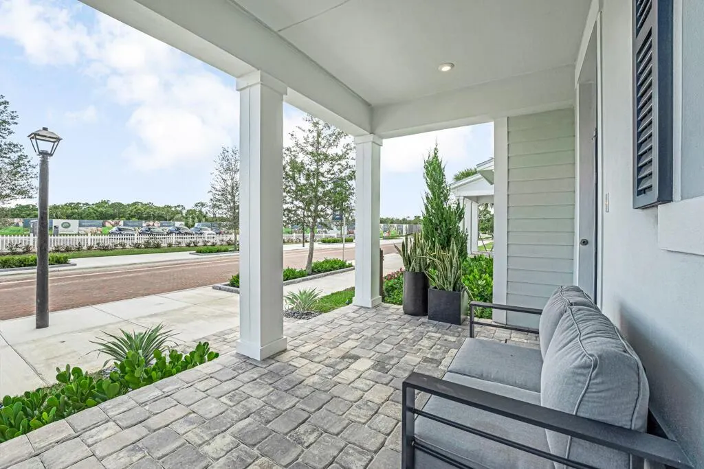 955 SW Prairie Avenue