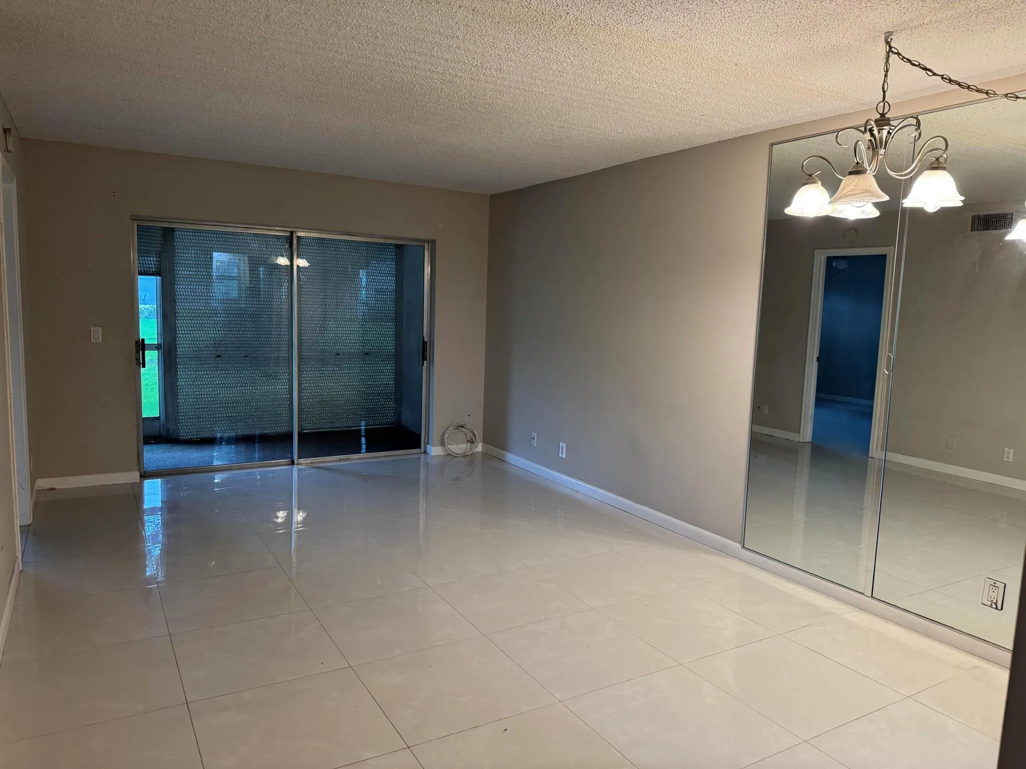 9911 Sandalfoot Boulevard, #105
