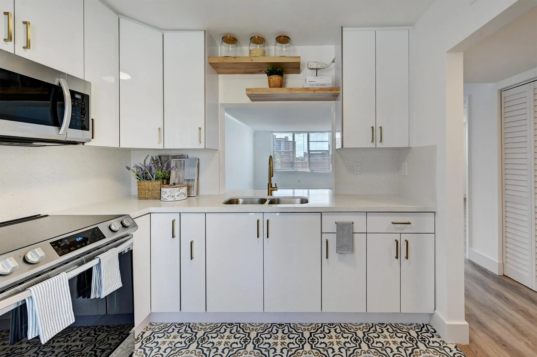 1893 S Ocean Drive, #503