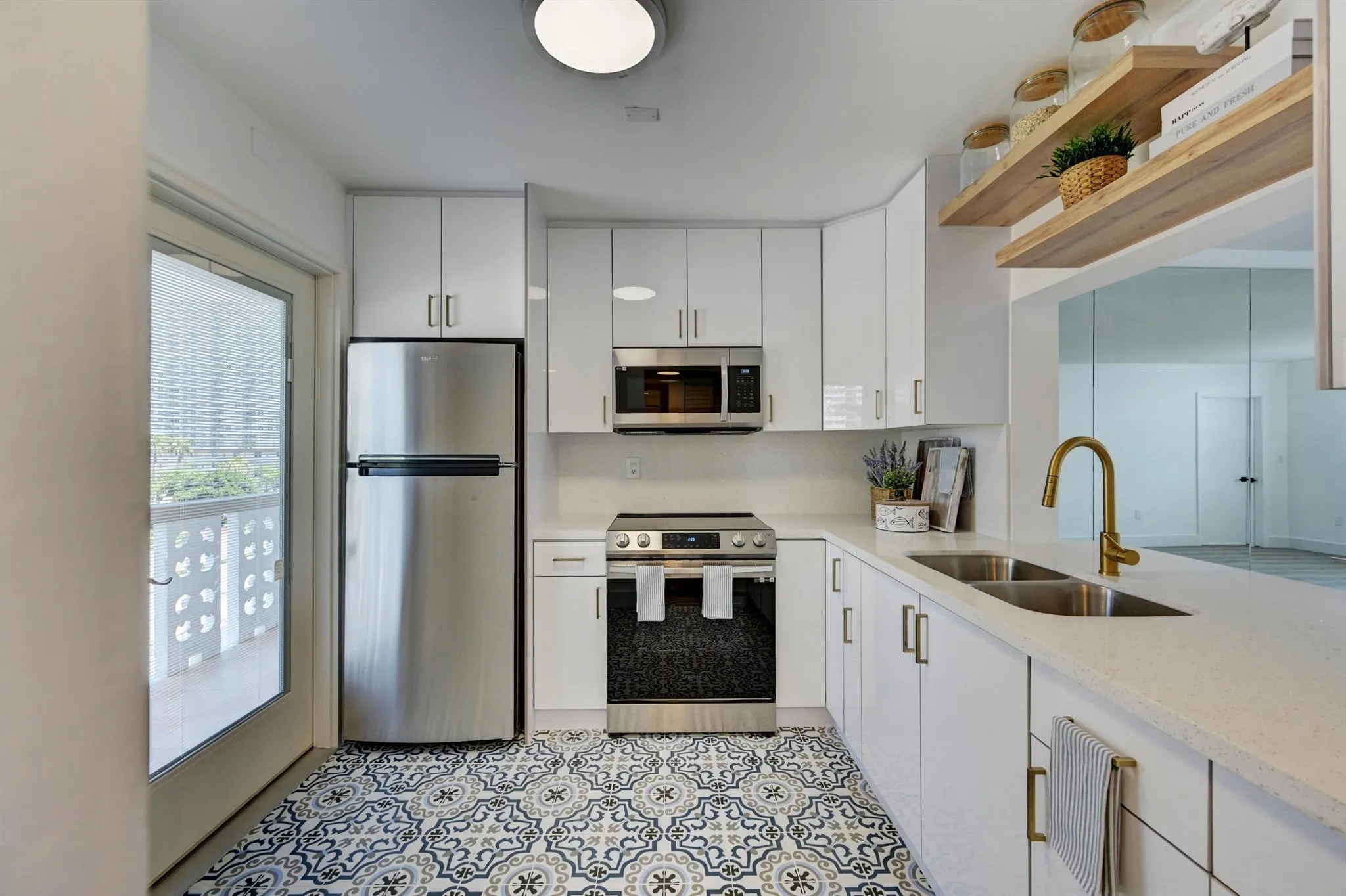 1893 S Ocean Drive, #503