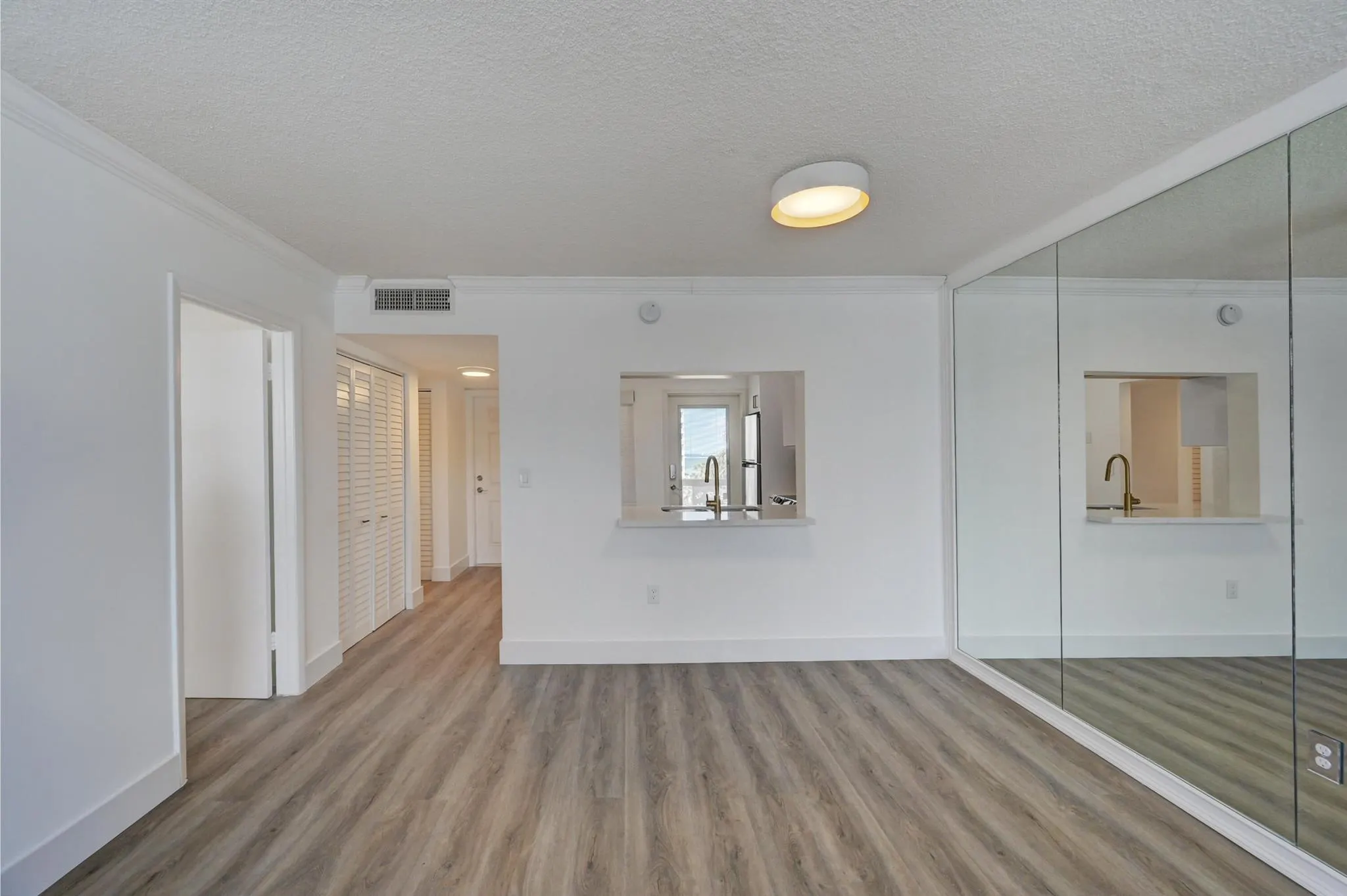 1893 S Ocean Drive, #503