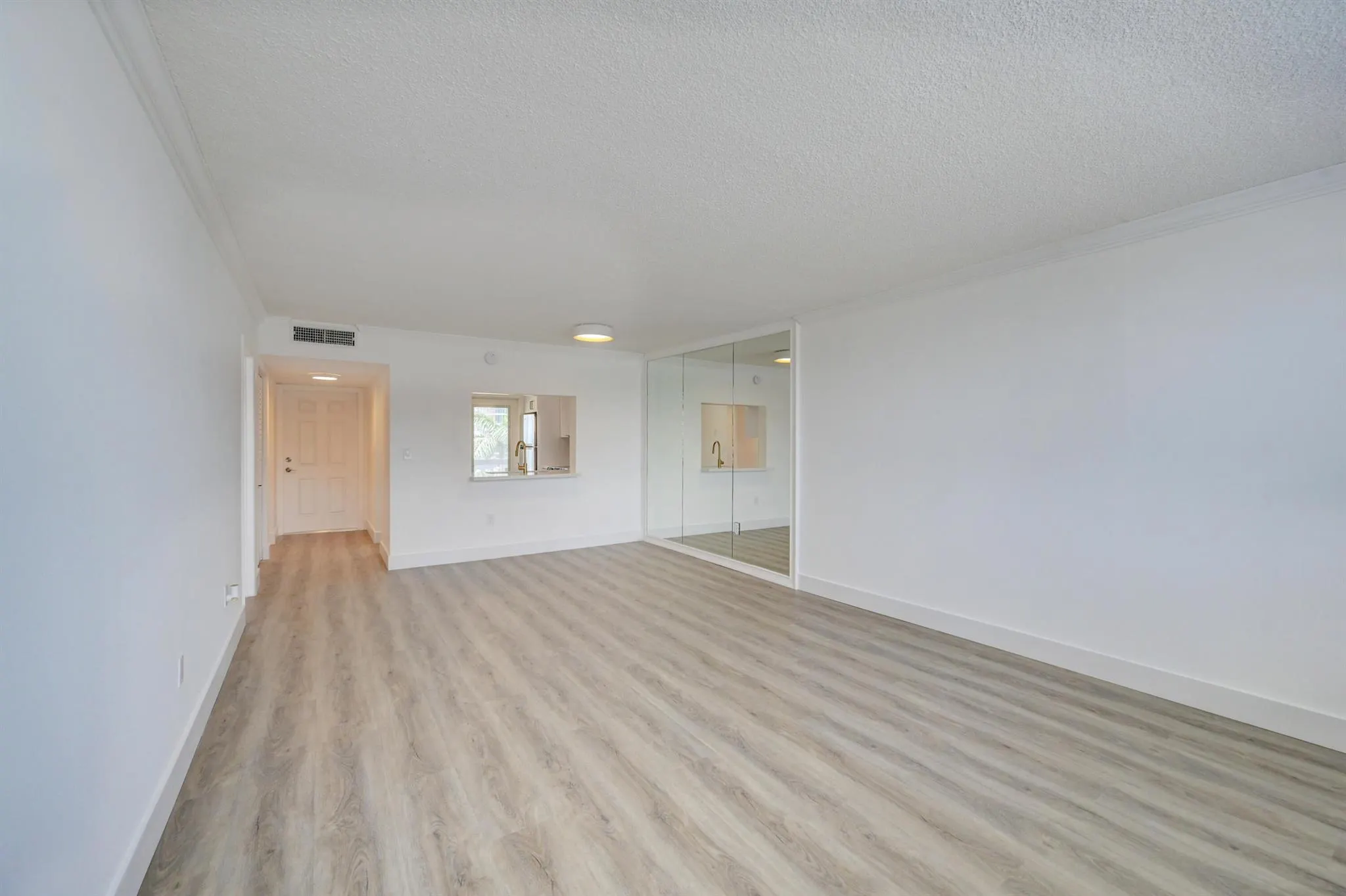1893 S Ocean Drive, #503