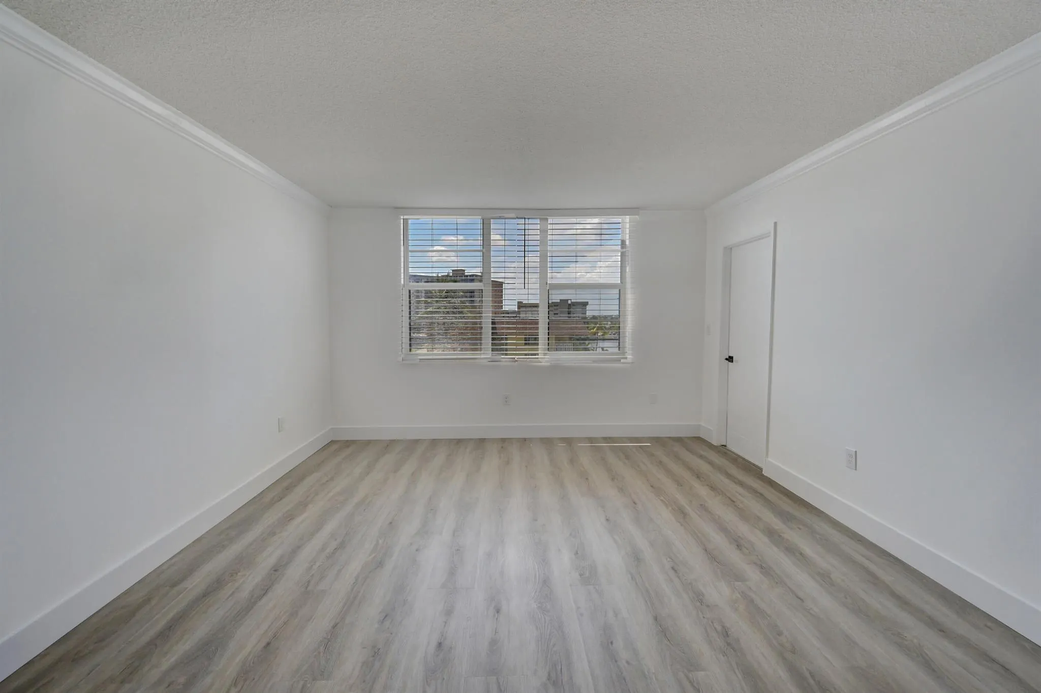 1893 S Ocean Drive, #503