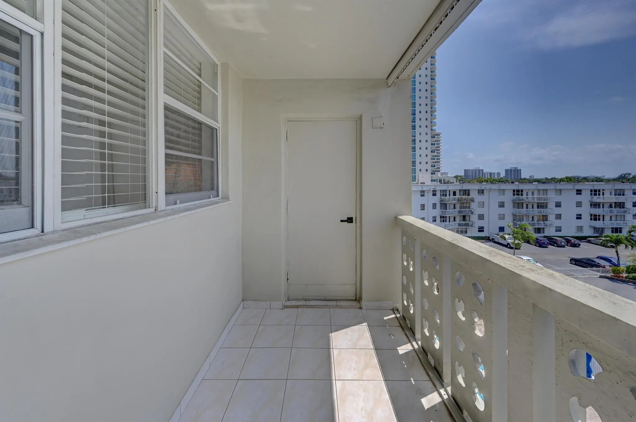 1893 S Ocean Drive, #503