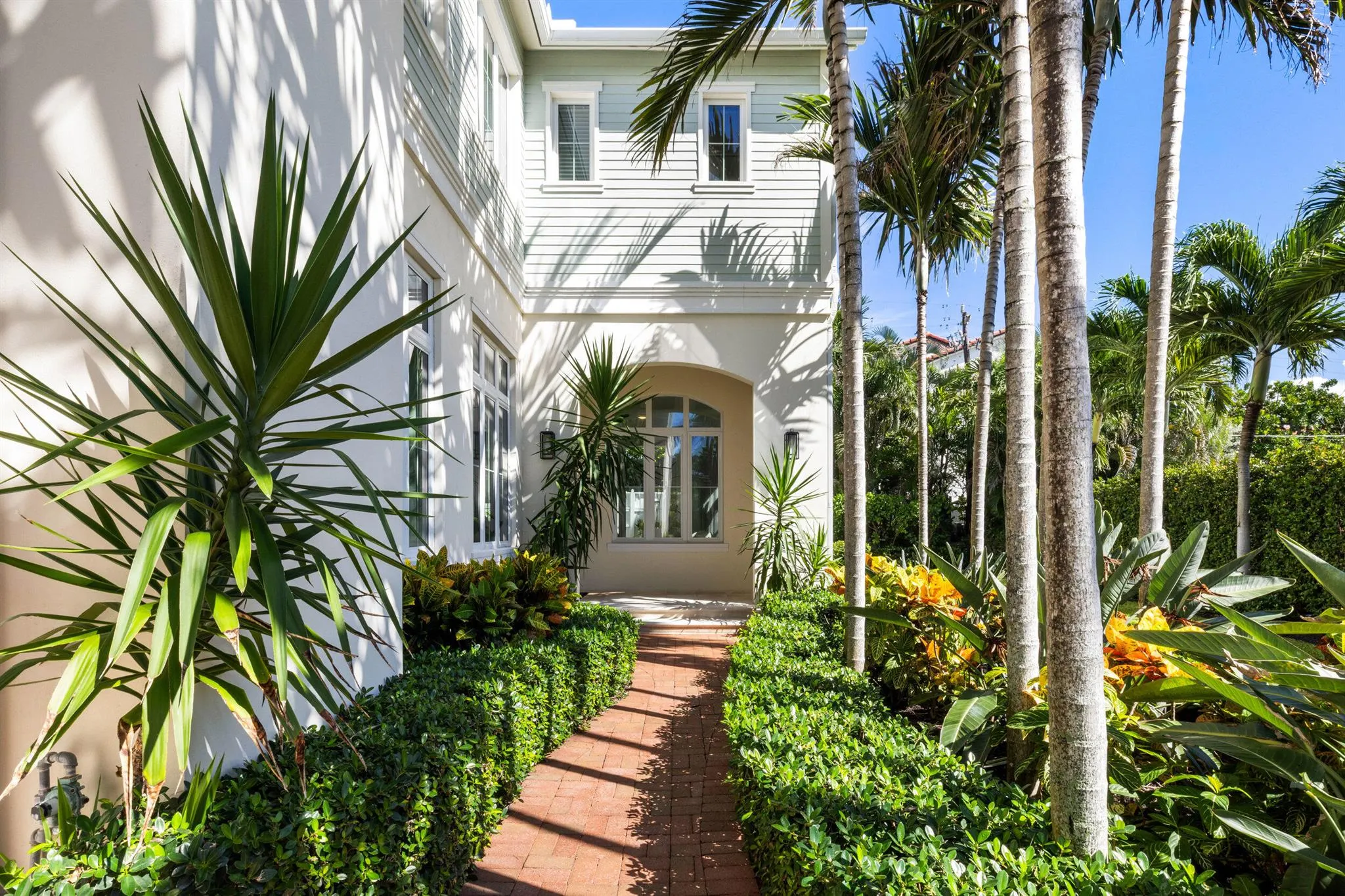 17 Adams Road