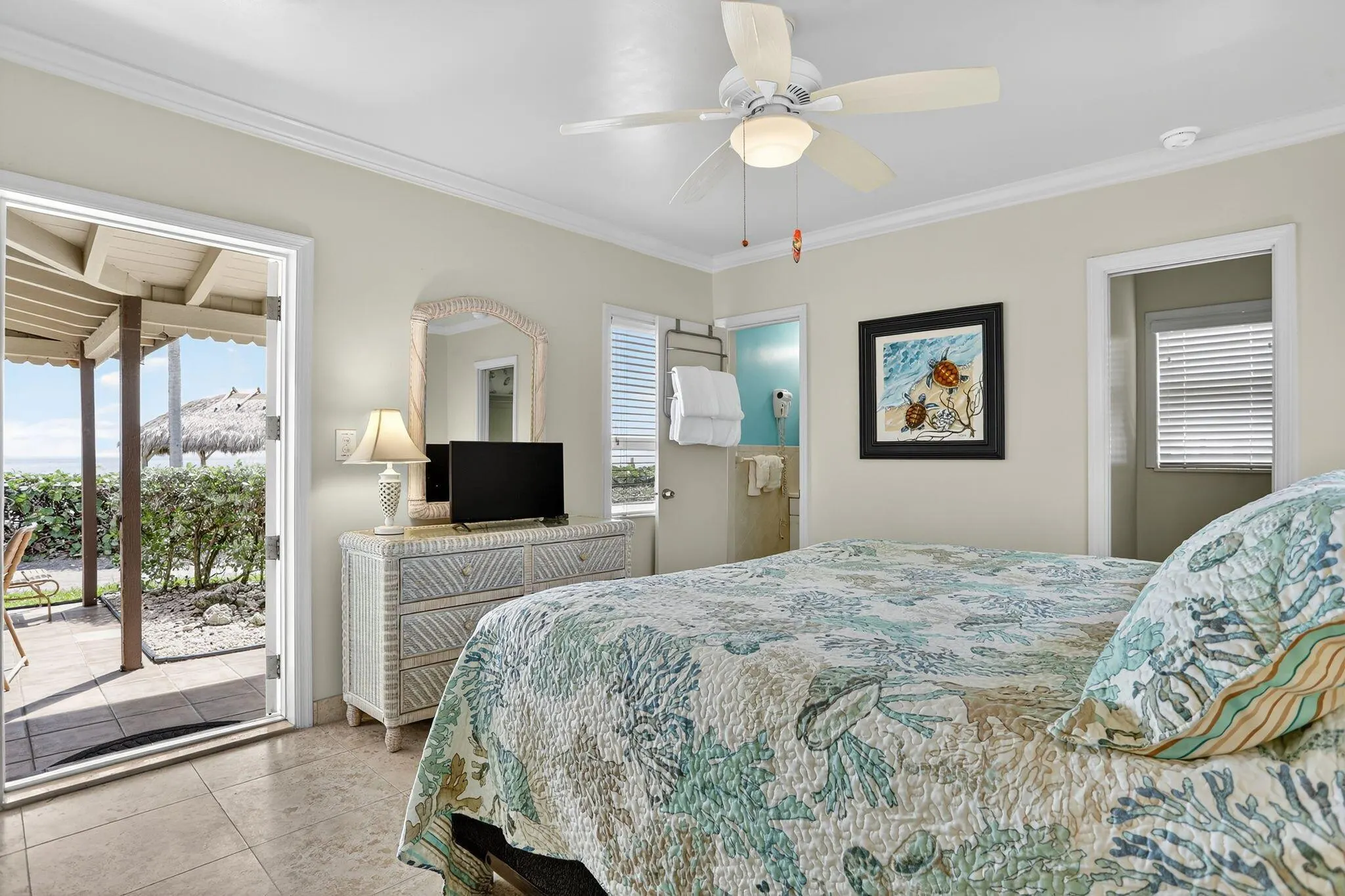 1225 Hillsboro Mile, #B2