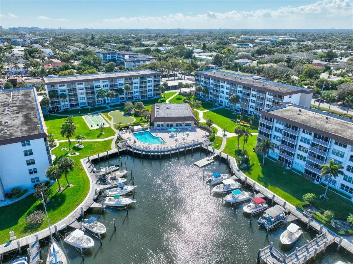 921 Gardenia Drive, #370