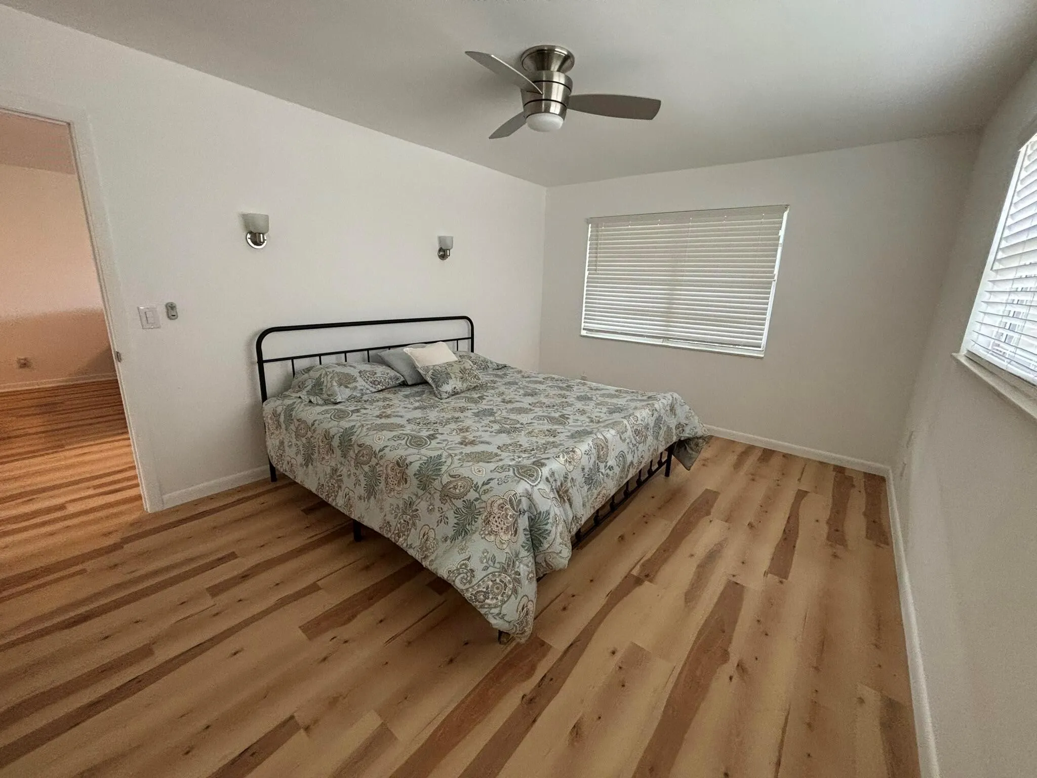 190 Lake Meryl Drive
