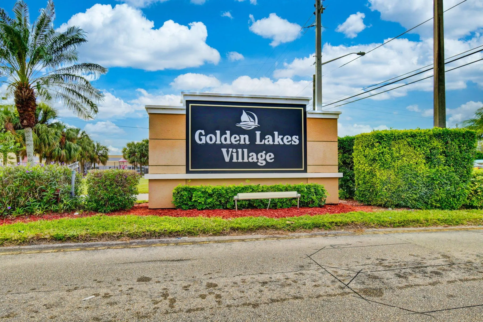 190 Lake Meryl Drive