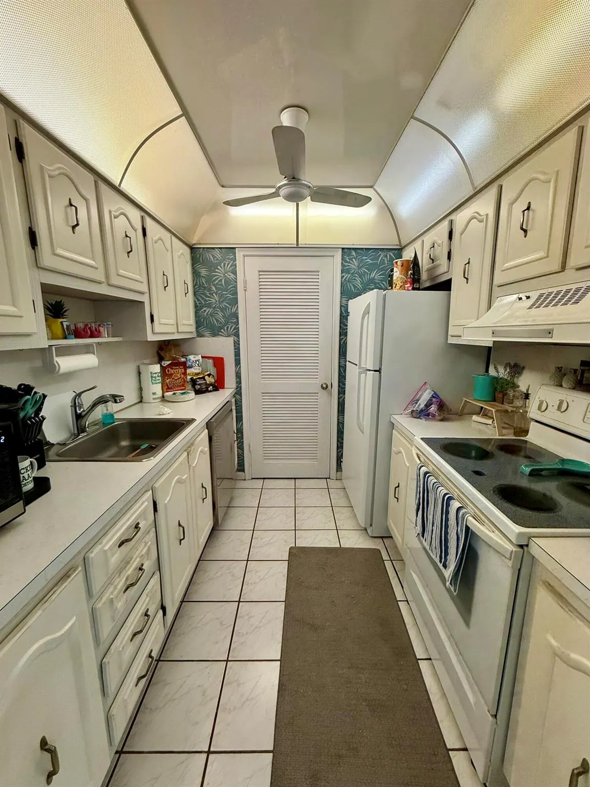 301 Croton Avenue, #305