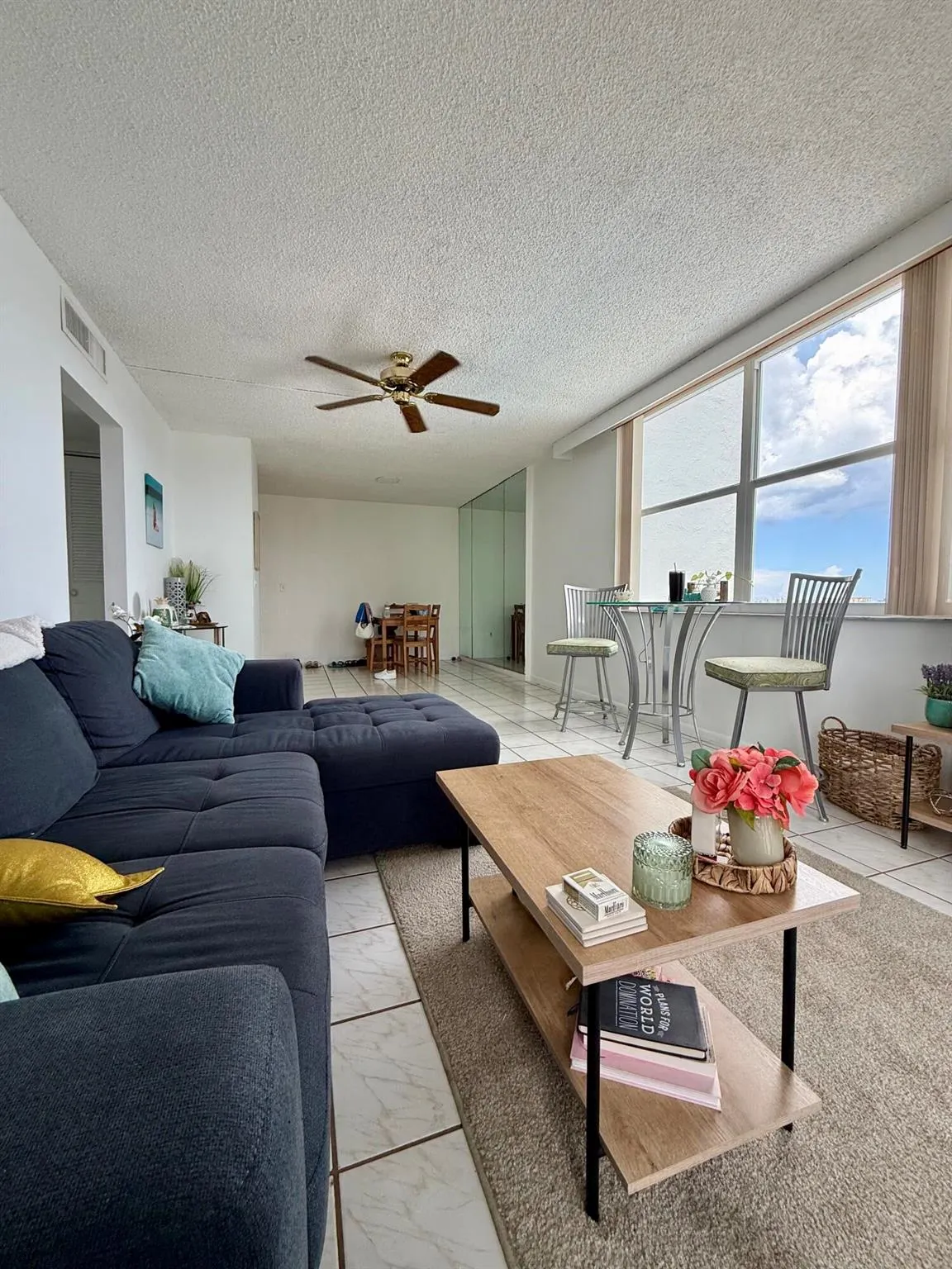 301 Croton Avenue, #305