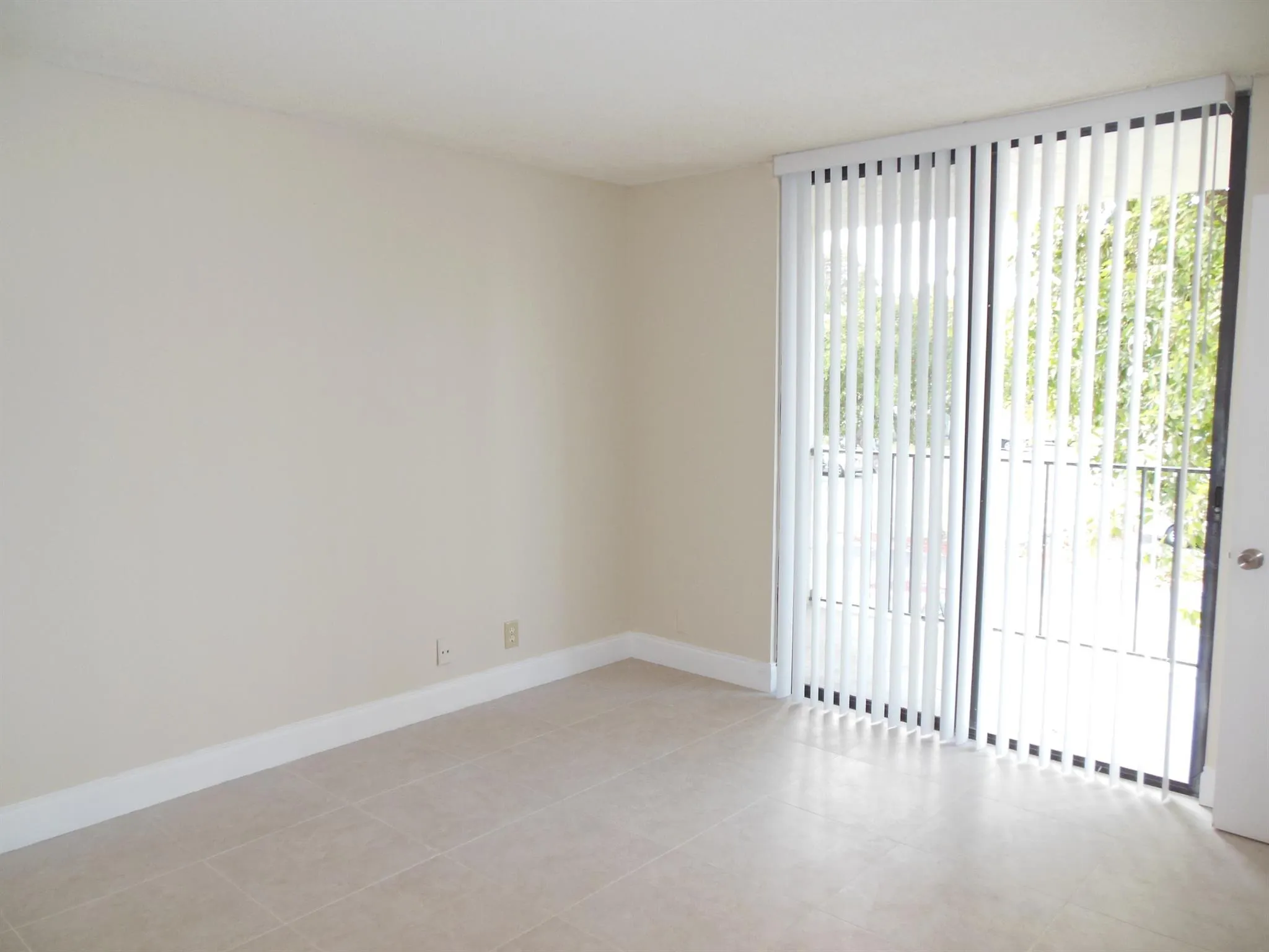 728 Executive Center Drive, #31