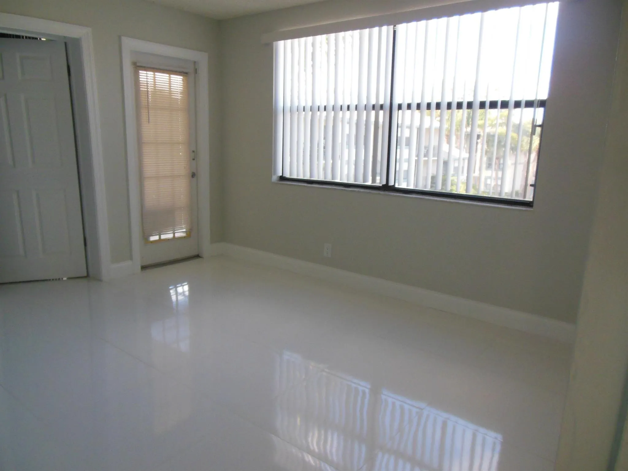 728 Executive Center Drive, #31
