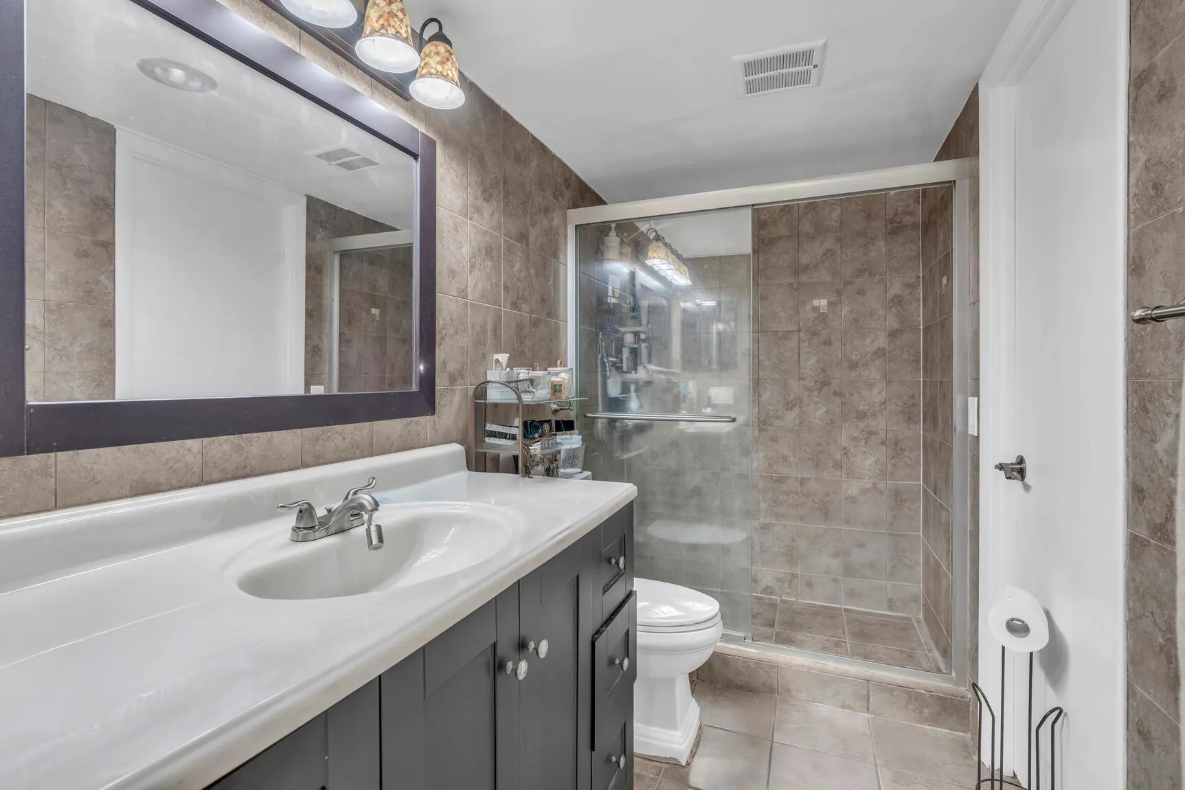 4166 Inverrary Drive, #304