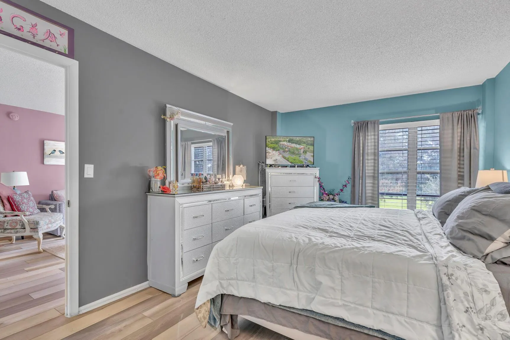 4166 Inverrary Drive, #304