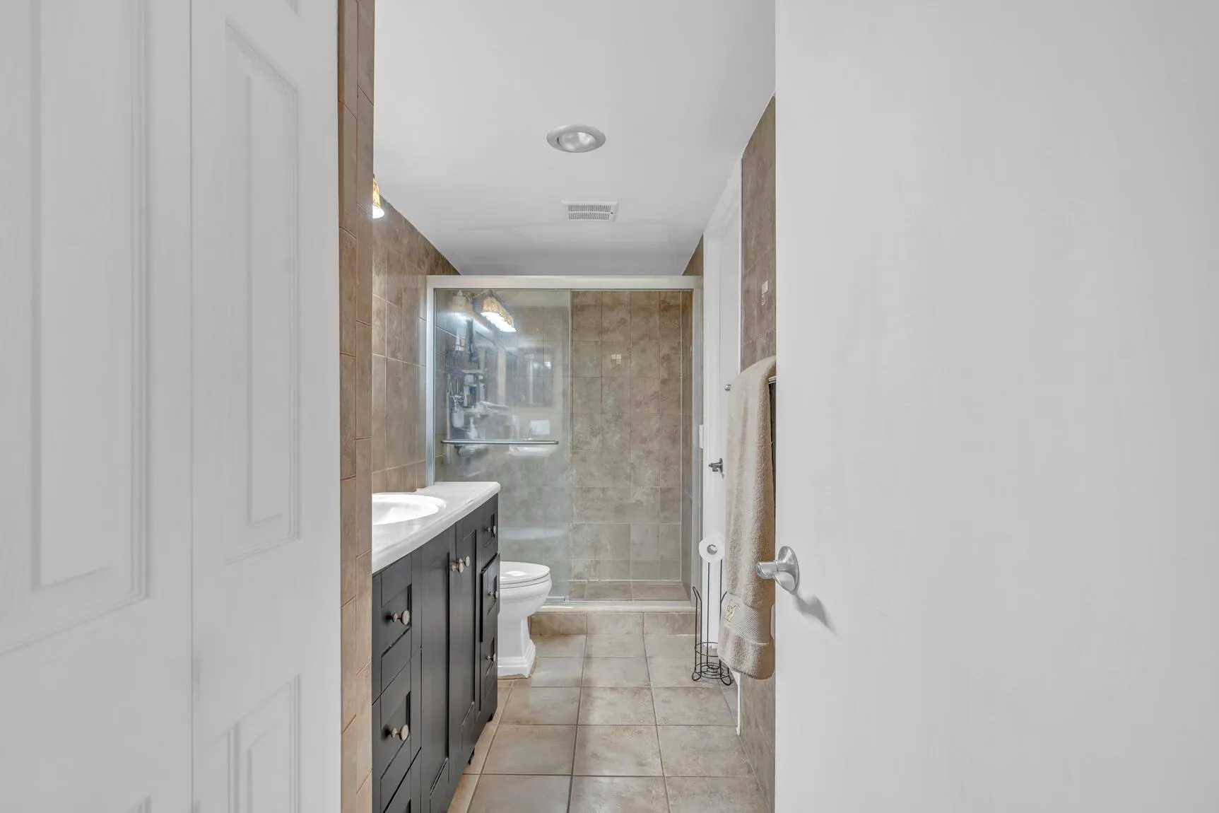 4166 Inverrary Drive, #304