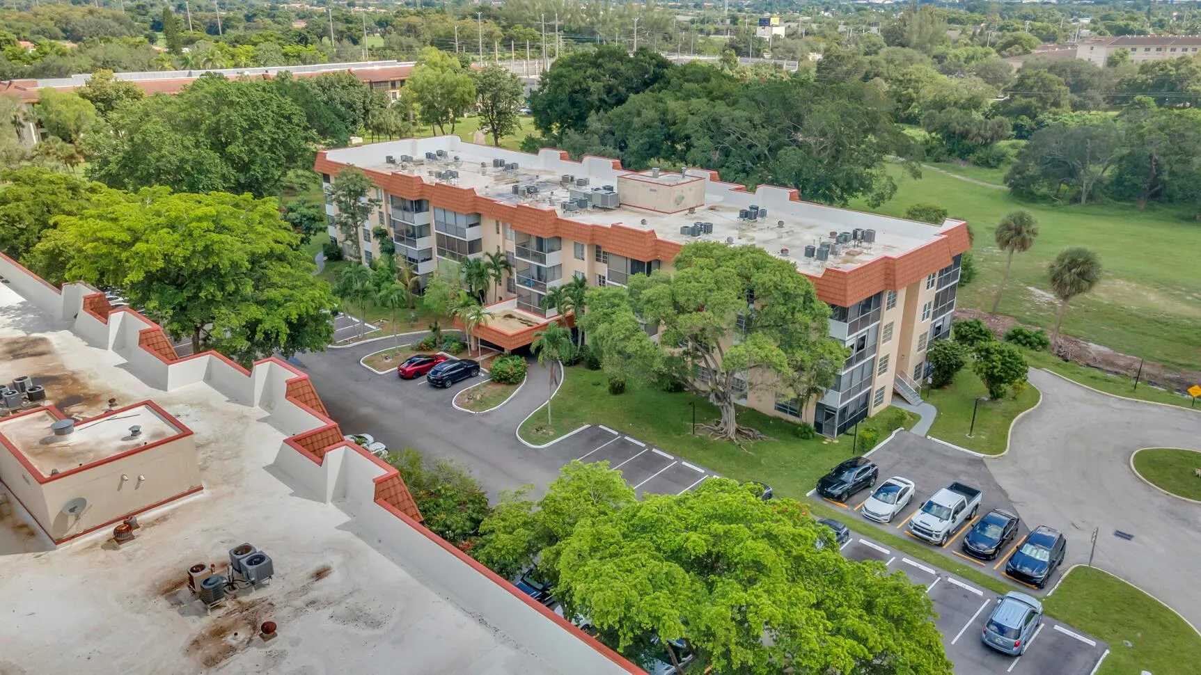 4166 Inverrary Drive, #304