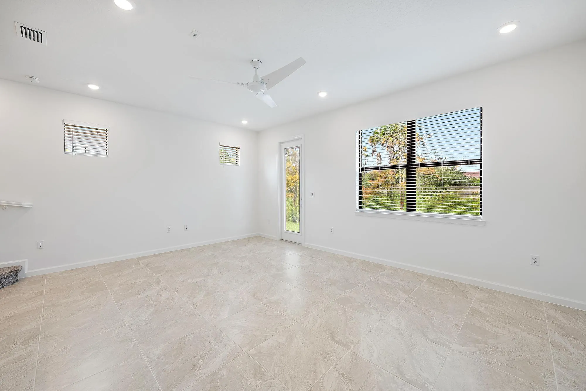 501 SW Sally Way